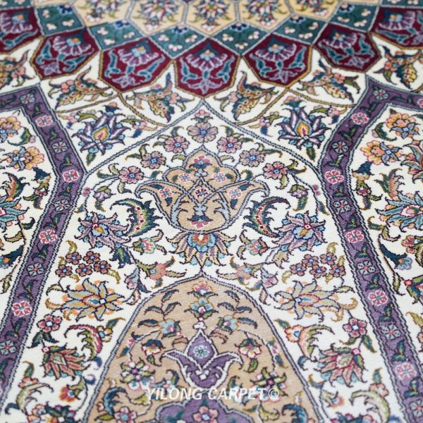 Persian Rug Traditional Dom Design Beige Hand Knotted Silk Rug 6x9ft
