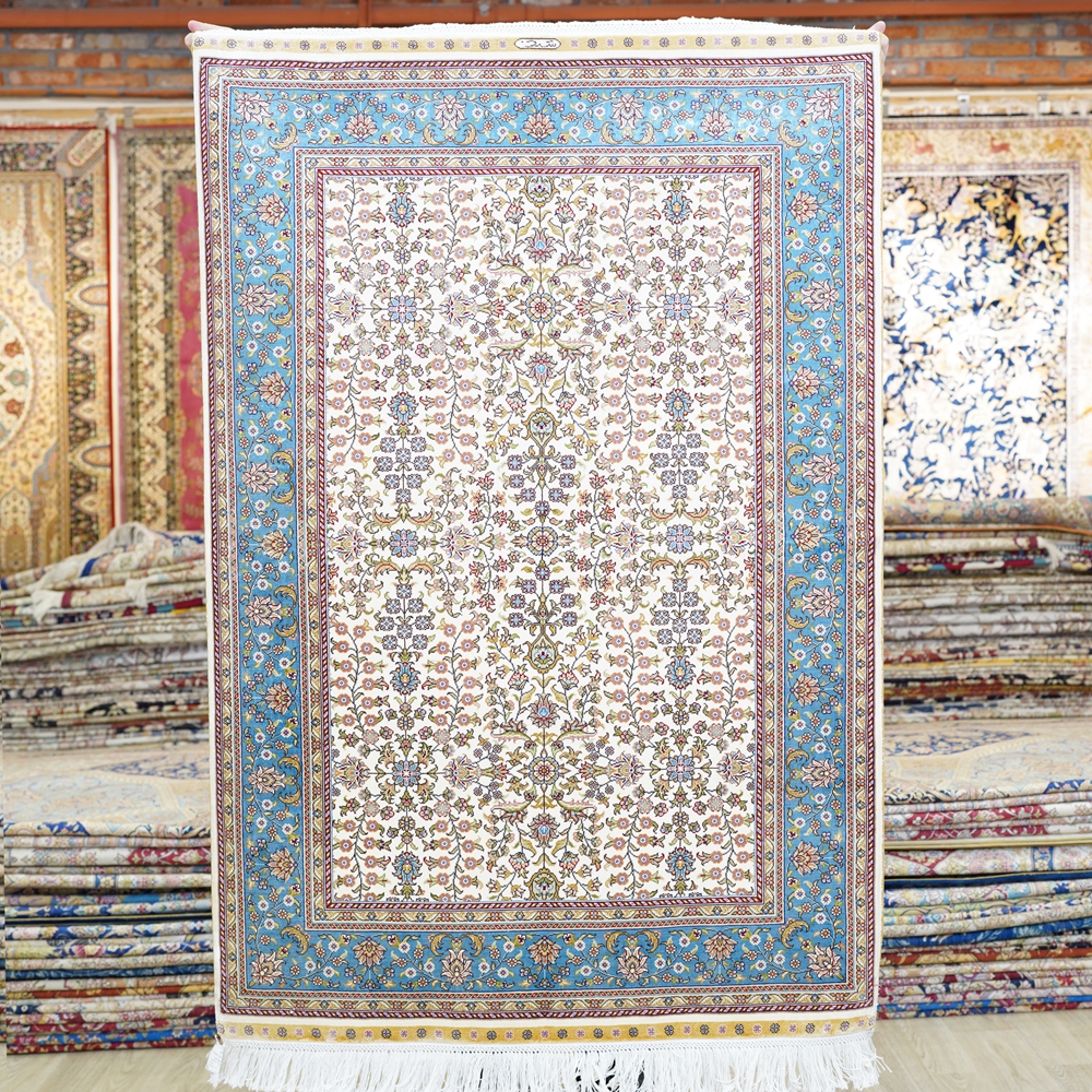 Handmade Prayer Rug Silk Hand Knotted Rug 3x4.5ft - Yilong Carpet Factory