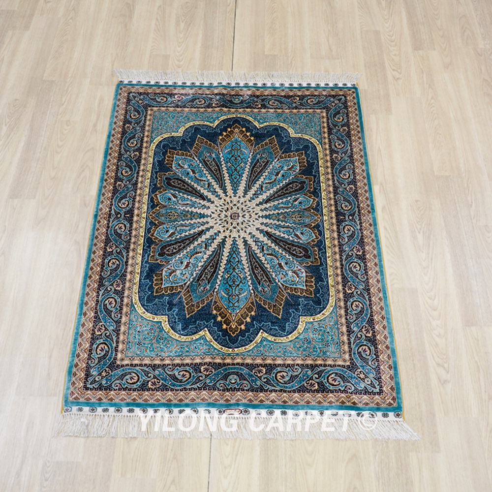 Blue Peacock Design Handmade Silk Small Rug 3x4.5ft - Image 3
