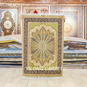 Green Peacock Design Rug Oriental Silk Hand Knotted Rug 3x4.5ft
