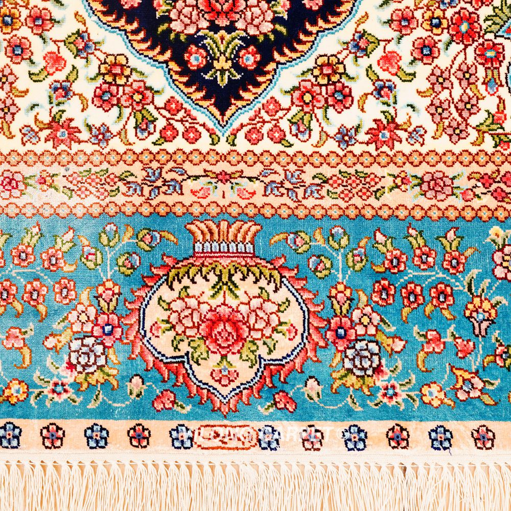 Luxury Persian Silk Rug Handmade Silk Rug 3x5ft - Image 5