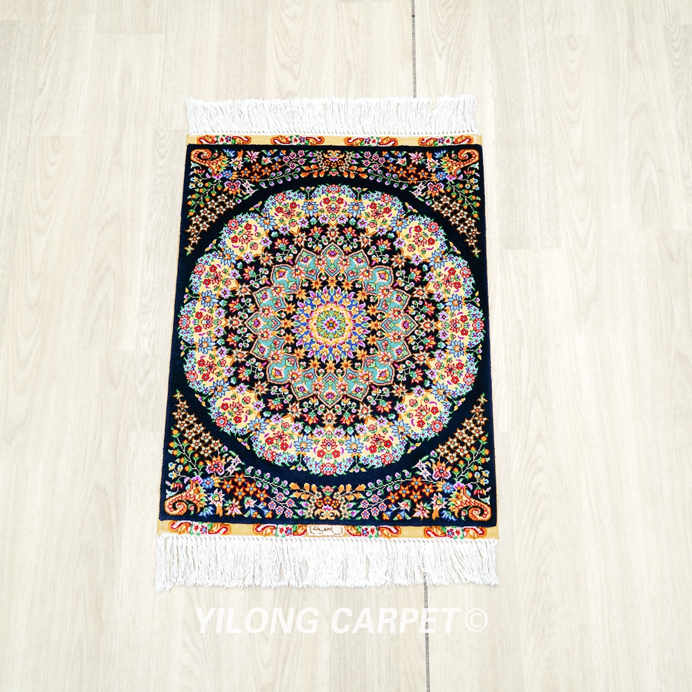 Persian Rug Medallion Design Oriental Hand Knotted Silk Rug 1.5x2ft - Image 3