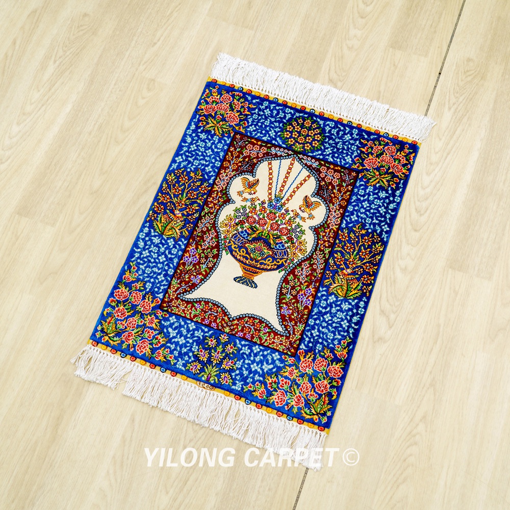 Persian Rug Oriental Small Hand Knotted Silk Rug 1.5x2ft - Image 4