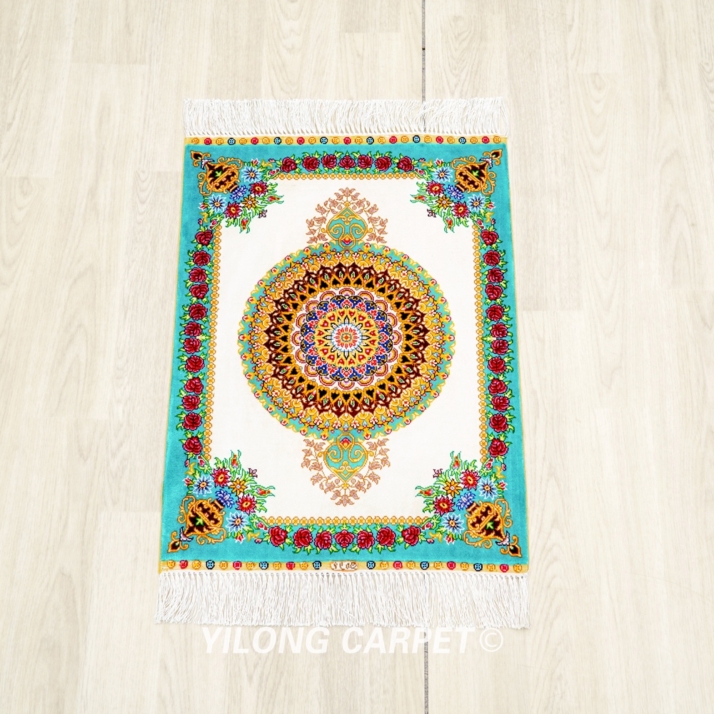 Persian Rug Medallion Design Oriental Hand Knotted Silk Rug 1.5x2ft - Image 3
