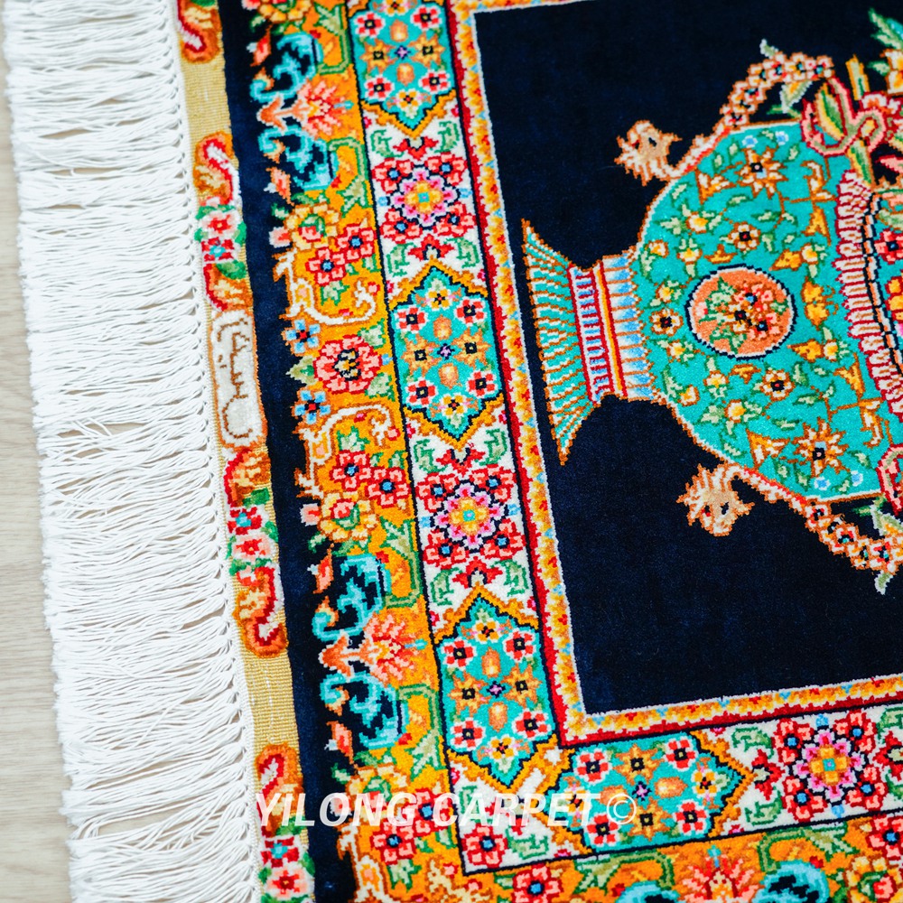 Persian Rug Floral Pattern Oriental Hand Knotted Silk Rug 1.5x2ft - Image 8