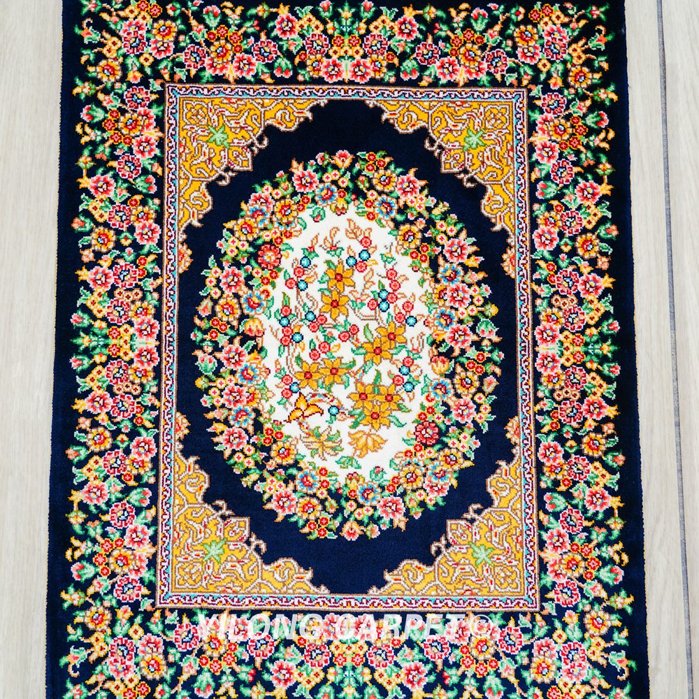 Persian Rug Floral Pattern Oriental Handmade Silk Rug 1.5x2ft - Image 5
