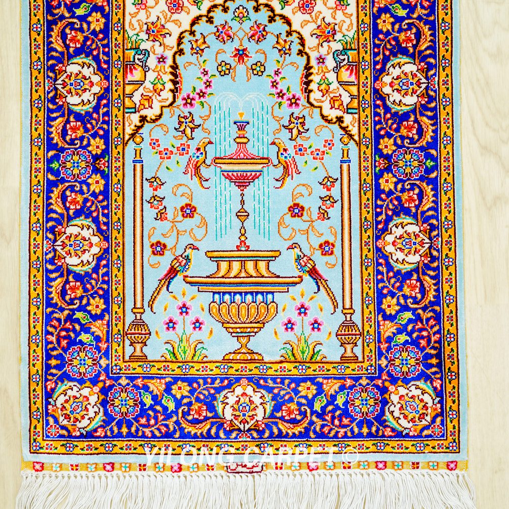 Persian Rug Oriental Prayer Rug Hand Knotted Silk Small Rug 1.4x2ft - Image 4