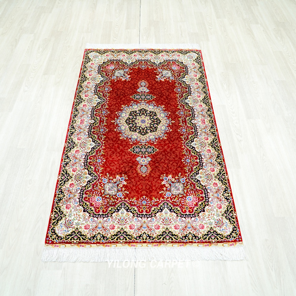 Red Traditional Persian Floral Hand-Knotted Pure Silk Qom Rug 3x5ft - Image 4