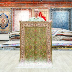 Green Floral Oriental Hand-Knotted Silk Persian Rug for Home Decor 3x5ft
