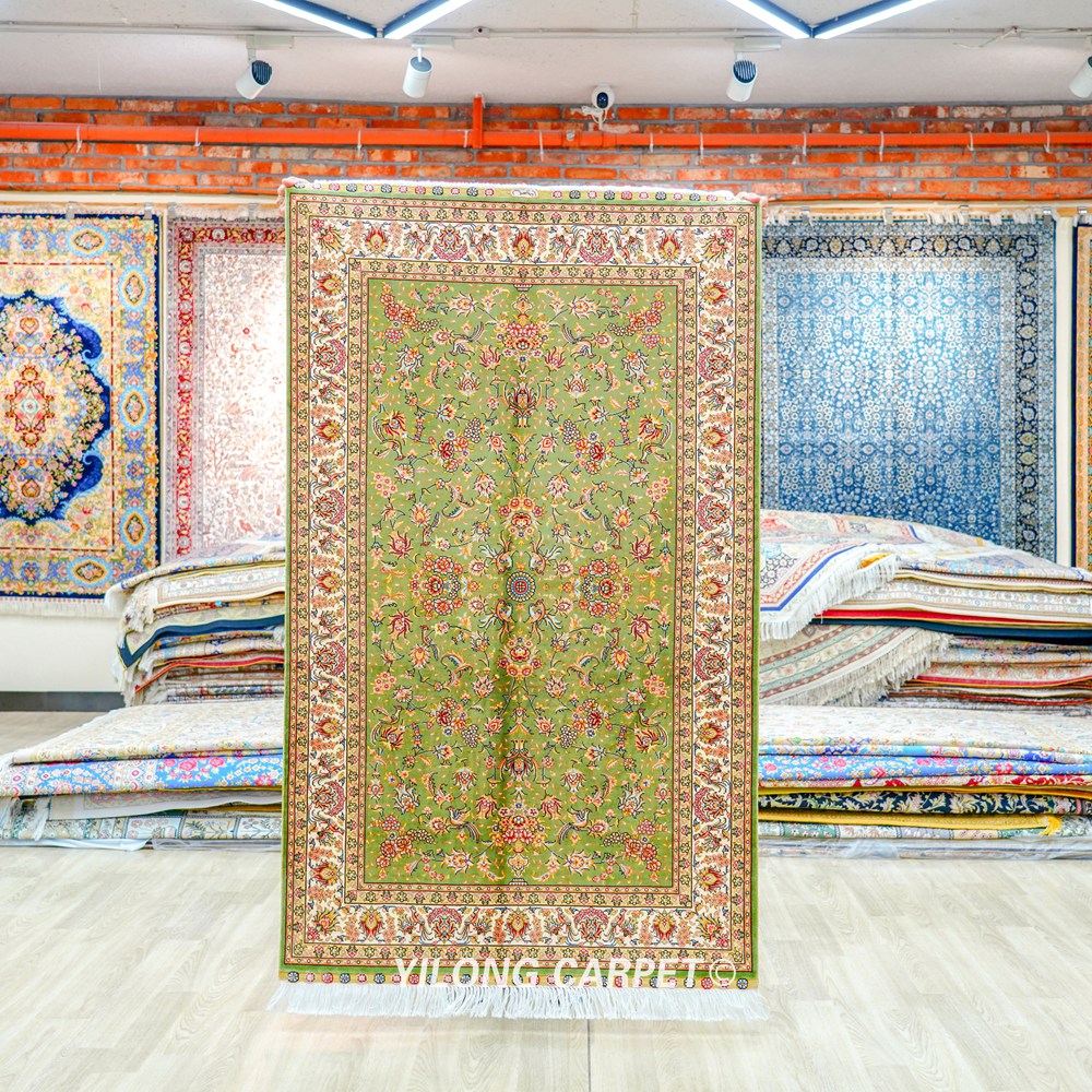 Green Floral Oriental Hand-Knotted Silk Persian Rug for Home Decor 3x5ft - Image 3