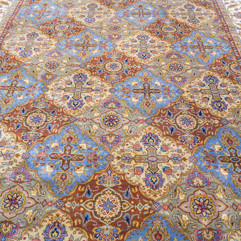 Ivory and Blue Handmade Wool Area Rug for Living Room 8.83x12.07ft - Image 8