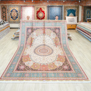 Ivory and Pink Floral Medallion Hand-Knotted Silk Rug 9x12ft