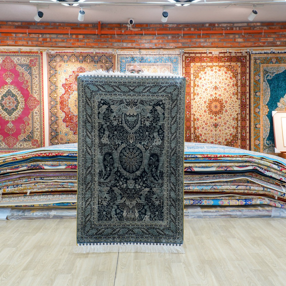Black and charcoal Hand-Knotted Real Silk Rug 3 × 4.5 ft | CZN134A | Turkish Style | YILONG